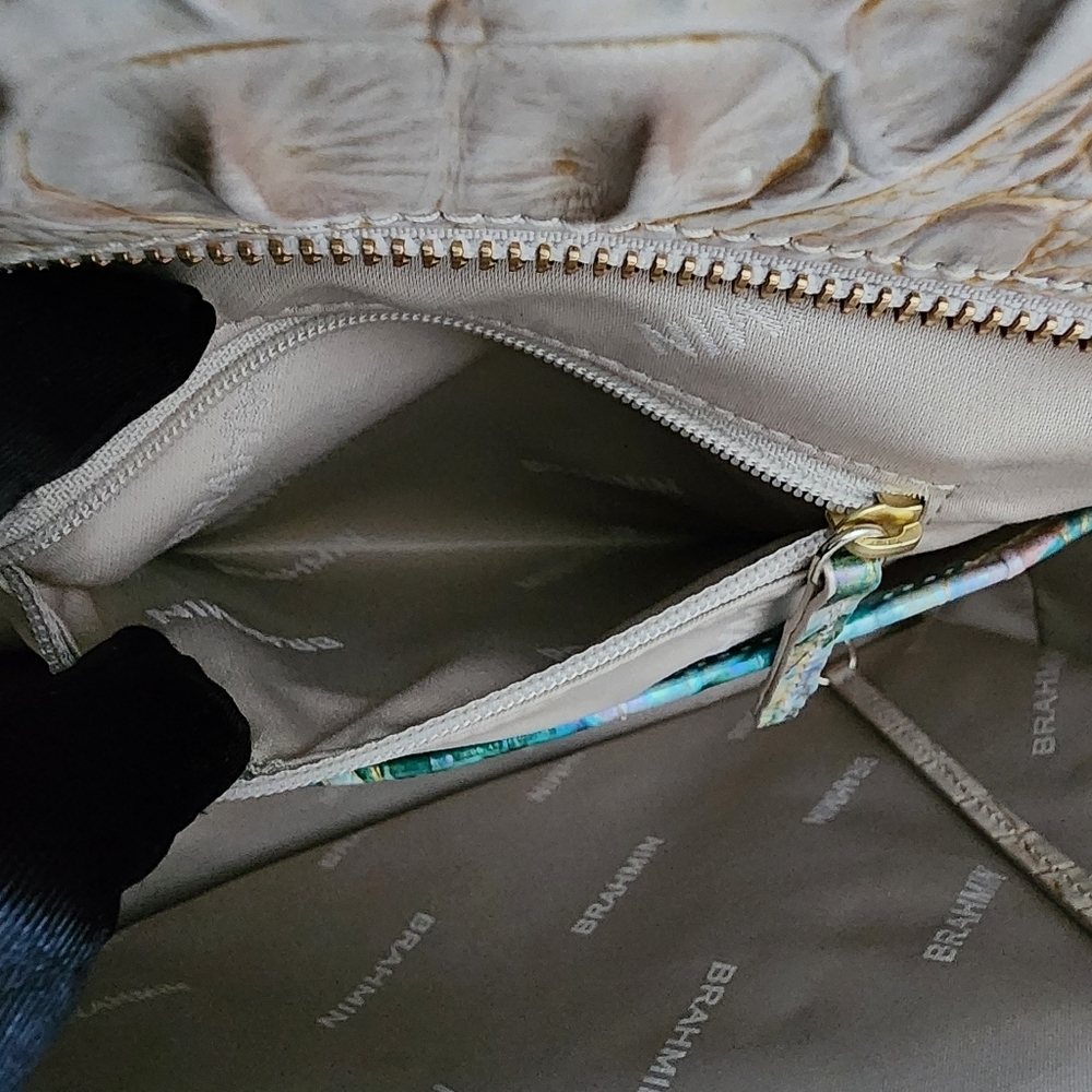 BRAHMIN Ashlee Entice Tote - Picture 10 of 11